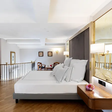 Отель Grand Parker's Неаполь