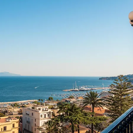 Grand Parker's Hotel