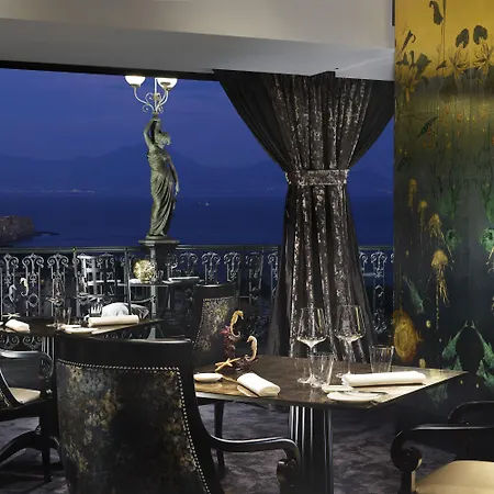 Grand Parker's Hotel