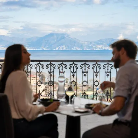 Grand Parker's Hotell 5*
