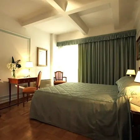 Отель Grand Parker's 5*