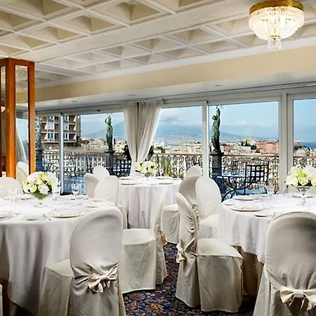 Отель Grand Parker's 5*